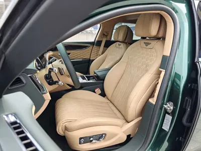 Bentley Flying Spur PHEV 2022, 17000 км, за 1750000 CNY - фото 5