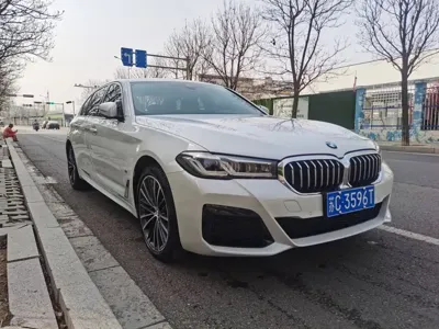 BMW 5 Series 2023, 28000 км, за 236900 CNY - фото 7