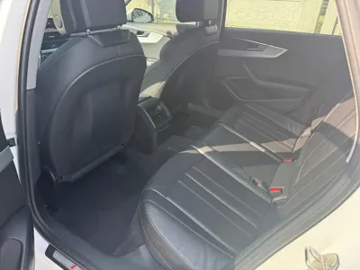 Audi A4L 2022, 68000 км, за 138800 CNY
