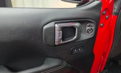 Jeep Wrangler 2021, 86337 км, за 35200000 KRW - фото 27