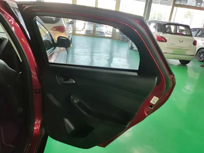 Ford Focus 2017, 73500 км, за 36926.57 CNY - фото 27