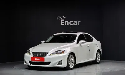 Lexus IS · 2012 год