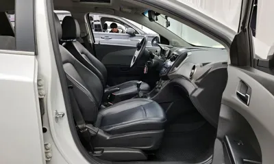 ChevroletGMDaewoo Aveo 2013, 121339 км, за 33310000 KRW - фото 11
