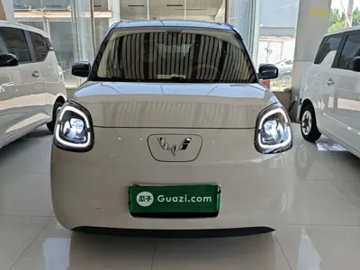 Wuling MINIEV 2025, 14000 км, за 35700 CNY