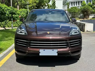 Porsche Cayenne 2020, 90000 км, за 385000 CNY
