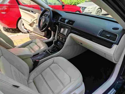 Volkswagen Passat 2013, 100000 км, за 28800 CNY - фото 11