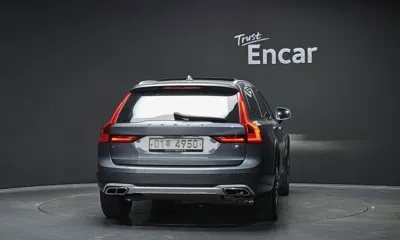 Volvo V90 2018, 65228 км, за 31500000 KRW