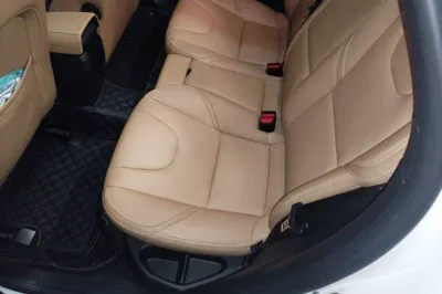 Volvo V40 2018, 22800 км, за 68951.8 CNY - фото 14