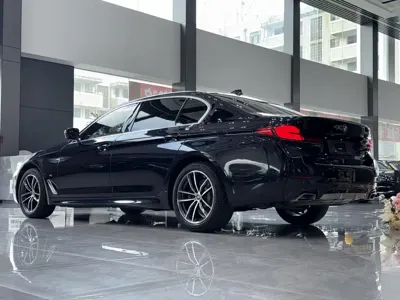 BMW 5 Series 2022, 50000 км, за 167800 CNY