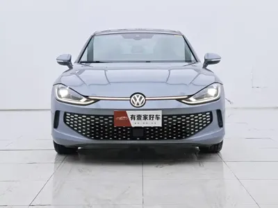 Volkswagen Lamando 2022, 32000 км, за 65800 CNY
