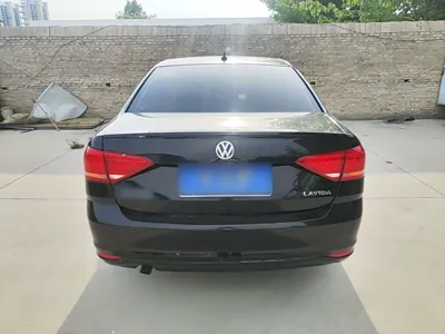 Volkswagen Lavida 2017, 87300 км, за 39811.7 CNY - фото 5