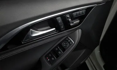 Infiniti Q30 2017, 68632 км, за 10800000 KRW - фото 32