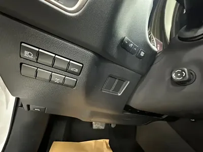 Lexus NX 2020, 69000 км, за 173800 CNY - фото 13
