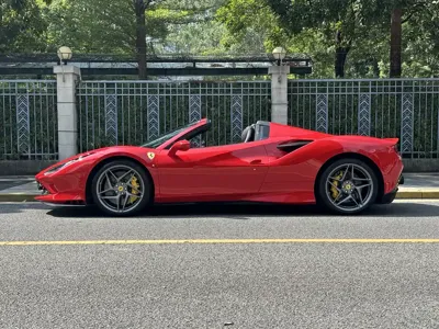 Ferrari F8 2023, 3700 км, за 3458000 CNY