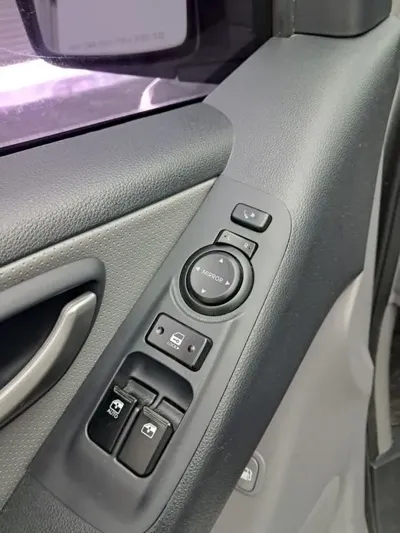 Hyundai Starex 2014, 111918 км, за 8500000 KRW - фото 11