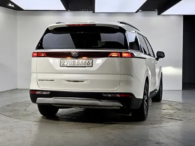 Kia Canival 2021, 180061 км, за 18500000 KRW