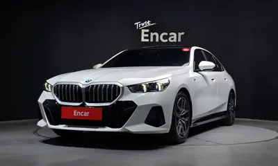 BMW 5-Series · 2024 год