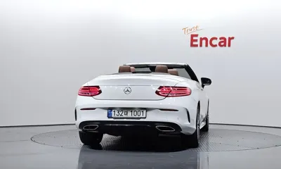 Mercedes-Benz C-Class 2017, 102401 км, за 22800000 KRW