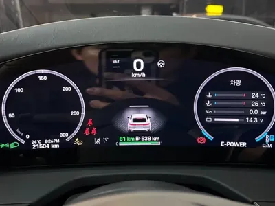 Porsche Panamera 2025, 22000 км, за 221770000 KRW - фото 8