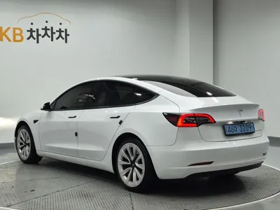 Tesla Model 3 2021, 88720 км, за 35500000 KRW