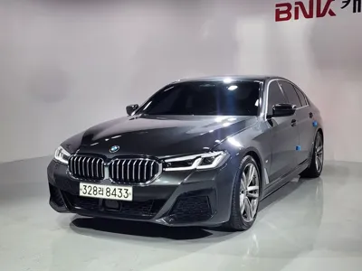 BMW 5-Series · 2021 год