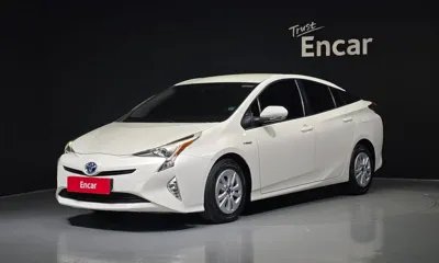 Toyota Prius · 2016 год