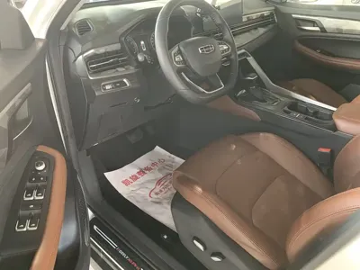 Geely Vision X6 2021, 46000 км, за 76000 CNY