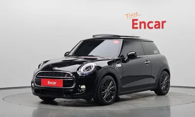MINI Cooper · 2017 год