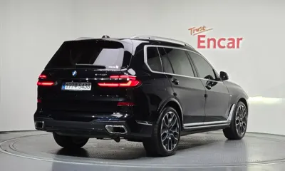 BMW X7 2025, 19038 км, за 999990000 KRW
