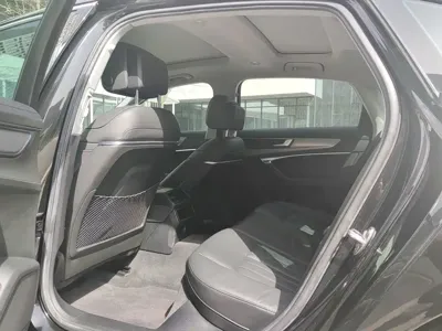 Audi A6L 2019, 96900 км, за 178100 CNY - фото 9