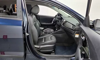 Kia Niro 2018, 165744 км, за 9600000 KRW - фото 11