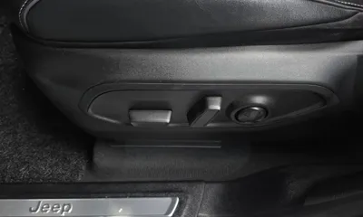 Jeep Cherokee 2023, 29500 км, за 40000000 KRW - фото 35