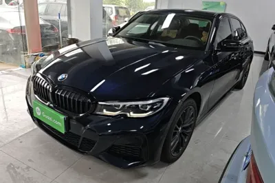 BMW 3 Series · 2022 год