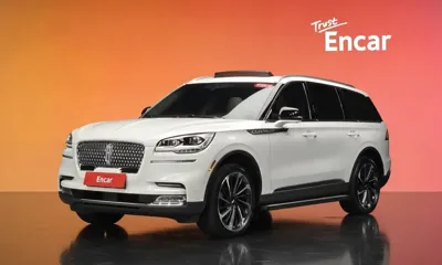 Lincoln Aviator · 2022 год