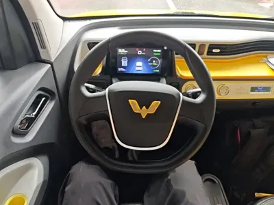 Wuling MINIEV 2022, 61800 км, за 24400 CNY - фото 11