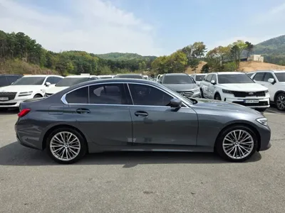 BMW 3-Series 2021, 65418 км, за 31900000 KRW