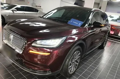 Lincoln Corsair · 2022 год