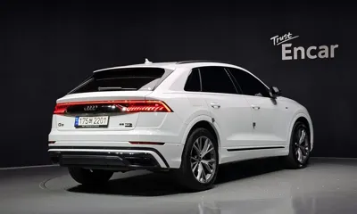Audi Q8 2022, 41871 км, за 99990000 KRW