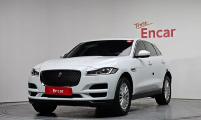 Jaguar F-Pace · 2017 год