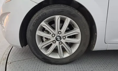 Hyundai Avante 2014, 102103 км, за 99990000 KRW - фото 5