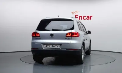 Volkswagen Tiguan 2012, 100683 км, за 5890000 KRW