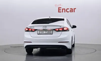 Hyundai Avante 2018, 99747 км, за 9200000 KRW