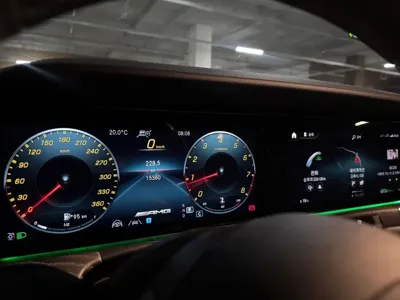 Mercedes-Benz AMG GT 2023, 15360 км, за 149190000 KRW - фото 8