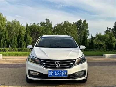 Baojun 310W 2017, 60000 км, за 15000 CNY - фото 2