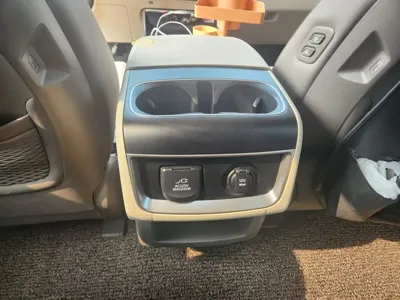 Kia Canival 2025, 14436 км, за 48900000 KRW - фото 8