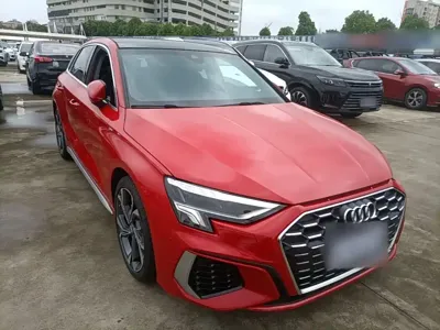 Audi A3 2021, 77100 км, за 91100 CNY