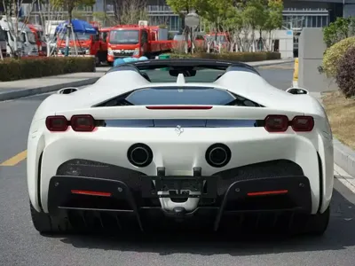 Ferrari SF90 2025, 2700 км, за 6470000 CNY