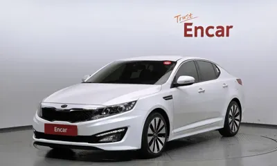 Kia K5 · 2013 год
