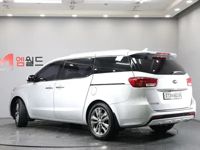 Kia Canival 2016, 123046 км, за 10990000 KRW - фото 3
