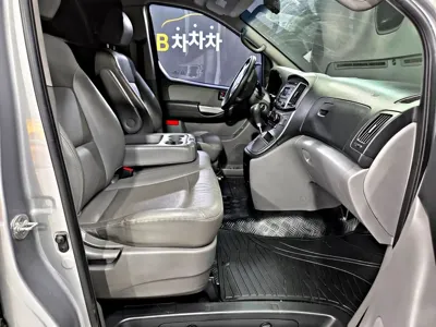 Hyundai Starex 2017, 316971 км, за 5400000 KRW - фото 13